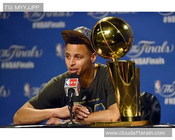 深圳网球队以66分领跑世界锦标赛积分榜展现强大实力 深圳网球队以66分领跑世界锦标赛积分榜展现强大实力