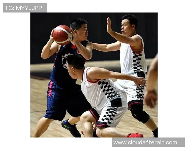 成都篮球队荣登篮球战术排行榜第三名引发热议 成都篮球队荣登篮球战术排行榜第三名引发热议