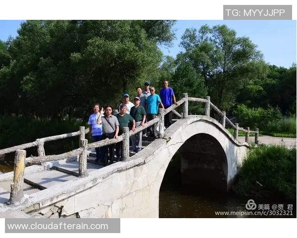 暴富梦想与足球明星的激情碰撞男生们的青春逆袭之路 暴富梦想与足球明星的激情碰撞男生们的青春逆袭之路